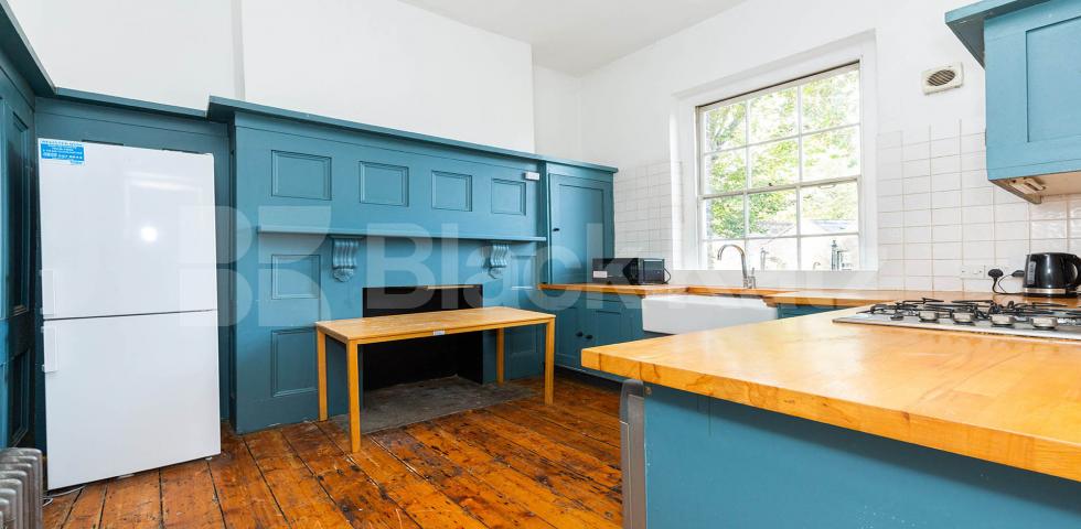 Stunning four bed, modern kitchen & bathrrom, huge lounge mins to tube & shops Calthorpe Street, Bloomsbury